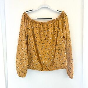 Off the Shoulder Floral Top, Boatneck with Little Ruffle, Gathered Cuffs & Hem